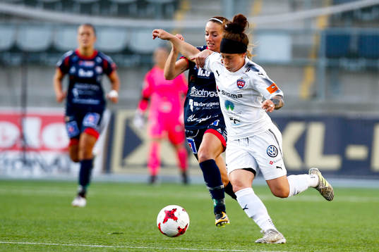 Linköpings Kosovare Asllani och Rosengårds Ella Masar