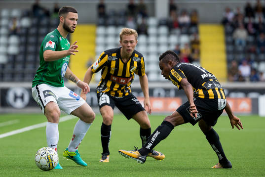 Jönköpings Jonathan Tamimi mot Häckens Joel Andersson