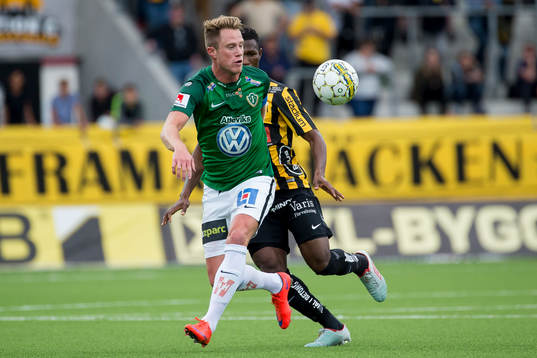 Jönköpings Tommy Thelin mot Häckens Mohammed Abubakari