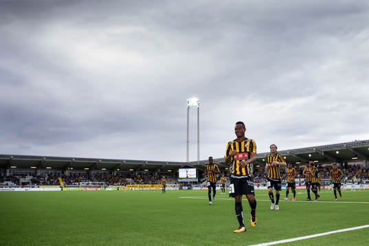 Häckens Nasiru Mohammed jublar