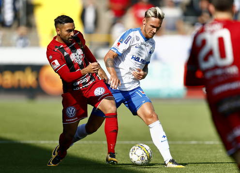 Östersunds Saman Ghoddos och Norrköpings Linus Wahlqvist