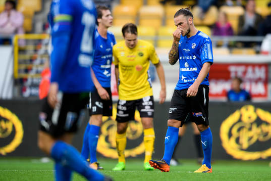 Halmstads Pontus Silfwer deppar