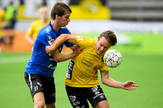 Elfsborgs Viktor Prodell och Halmstads Marcus Johansson