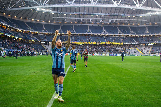 Djurgårdens Magnus Eriksson jublar