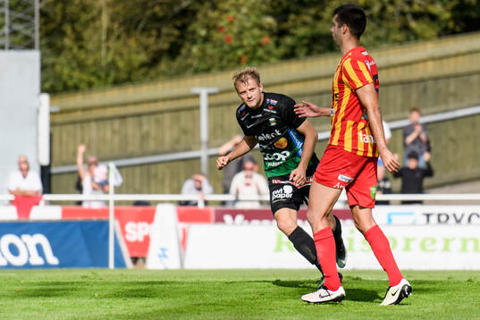 Varbergs Jakob Olsson jublar