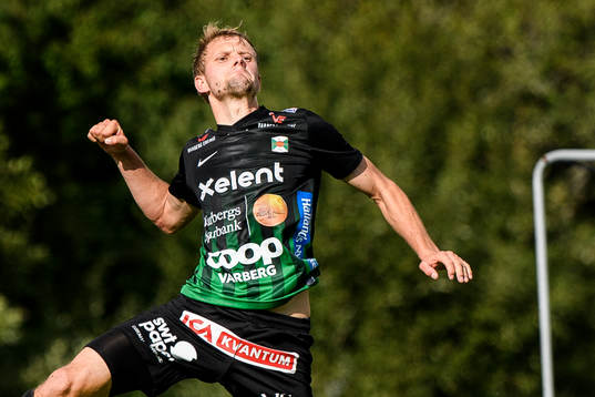 Varbergs Jakob Olsson jublar