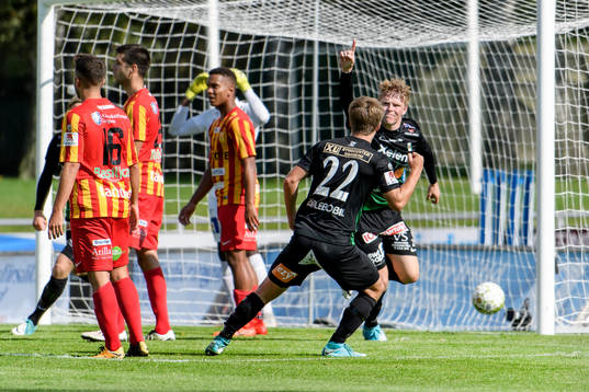 Varbergs Anton Liljenbäck jublar