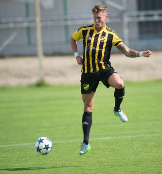 IFK Hässleholms Philip Wikström i matchen i division 2