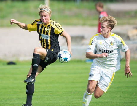 IFK Hässleholms Gustaf Lindroth i matchen i division 2