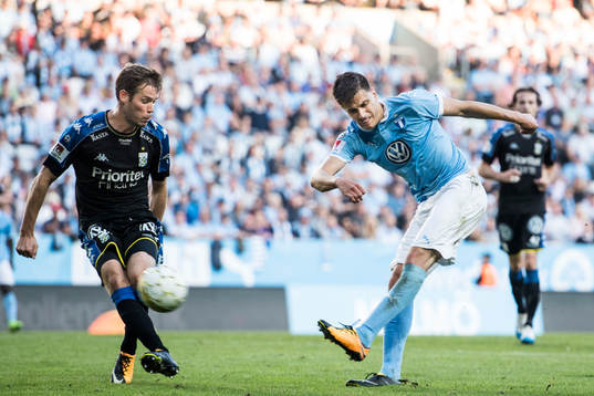 Malmö FFs Alexander Jeremejeff och IFK Göteborgs Emil