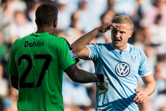 Malmö FFs Franz Brorsson och målvakt Johan Dahlin