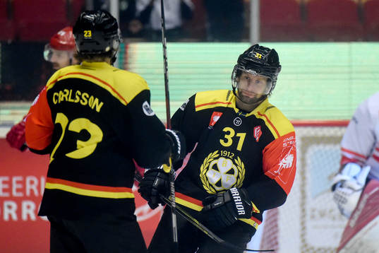 Jonathan Granström of Brynäs celebrates with his teammates