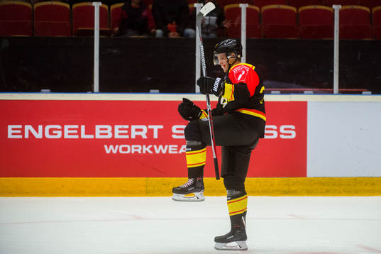 Linus Ölund of Brynäs celebrates