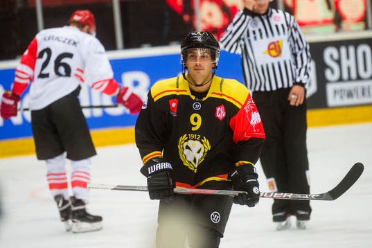 Louie Caporusso of Brynäs celebrates
