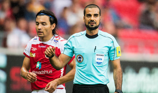 Domare Mohammed Al-Hakim och Kalmars Emin Nouri