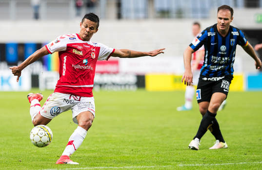 Kalmars Romário Pereira Sipião och Sirius Niklas Busch