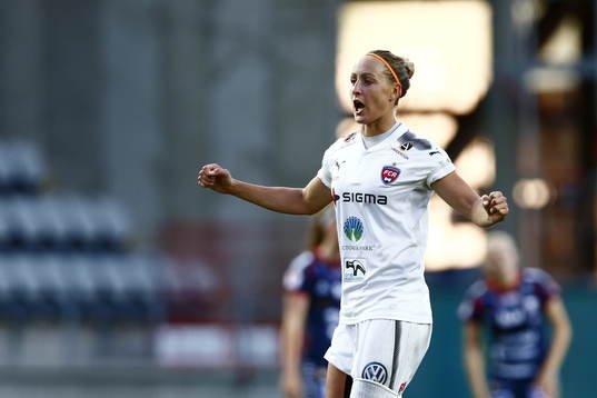 Rosengårds Sanne Troelsgaard jublar på slutsignalen
