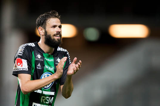 GAIS Mavrudis Bougaidis tackar publiken