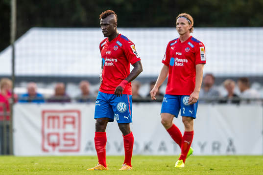 Helsingborgs Edwin Gyimah och Carl Johansson deppar