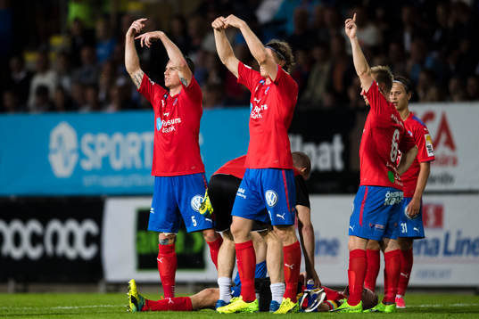 Helsingborgs Peter Larsson tvingas byta
