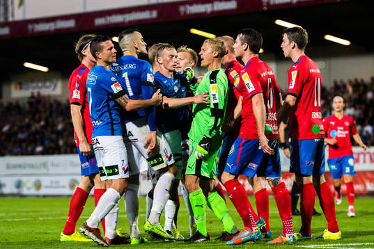 Bråk mellan Trelleborgs Dino Islamovic och Helsingborgs