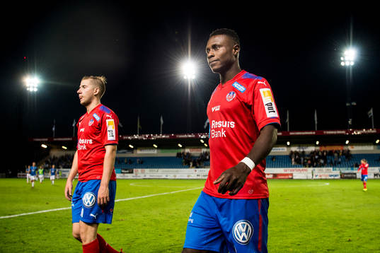 Helsingborgs Darijan Bojanic och Lumala Abdu  deppar när