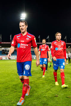 Helsingborgs Johan Persson och Charlie Weberg deppar när