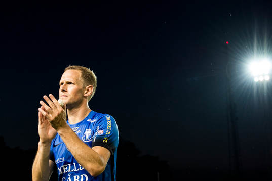 Trelleborgs Magnus Andersson lämnar planen