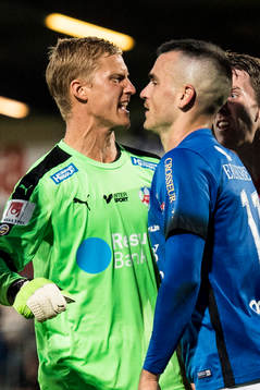 Helsingborgs målvakt Pär Hansson i bråk med Trelleborgs