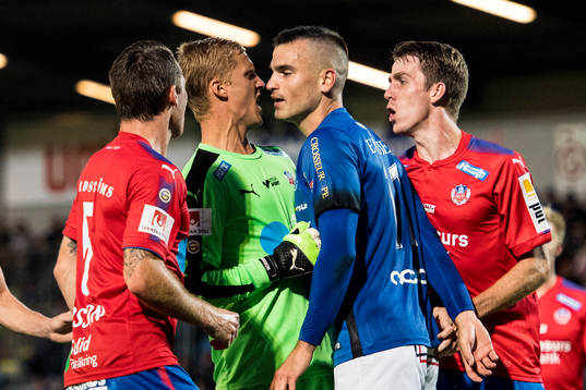 Helsingborgs målvakt Pär Hansson i bråk med Trelleborgs