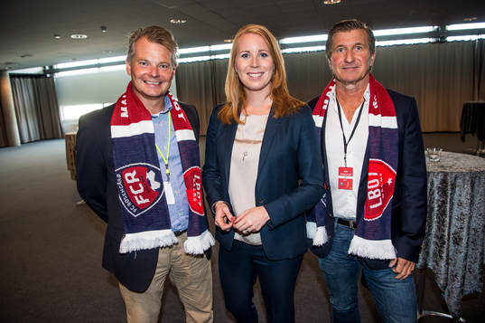 Nicklas Larsson, ordförande LB07, Annie Lööf,