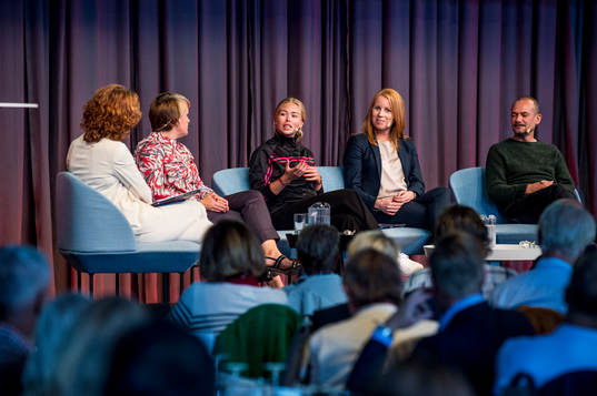 Heidi Avellan, moderator, Linda Wijkström, Elitfotboll