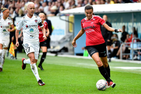 Rosengårds Caroline Seger och LB07s Anna Welin