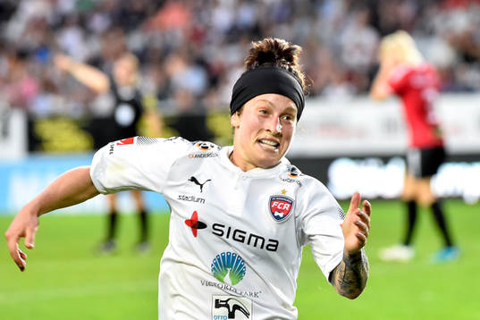 Rosengårds Ella Masar McLeod jublar