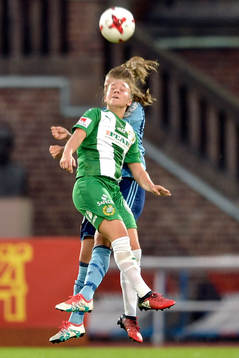 Djurgårdens Kim Sundlöv och Hammarbys Julia Zigiotti Olme