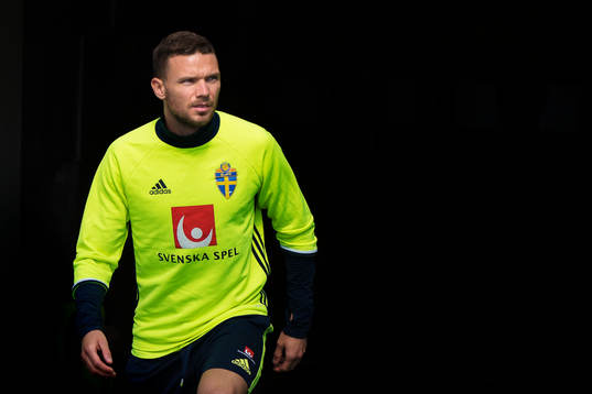 Marcus Berg på väg ut till Sveriges fotbollslandslags