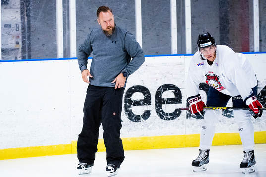 Jonas Morin och Washington Capitals André Burakovsky