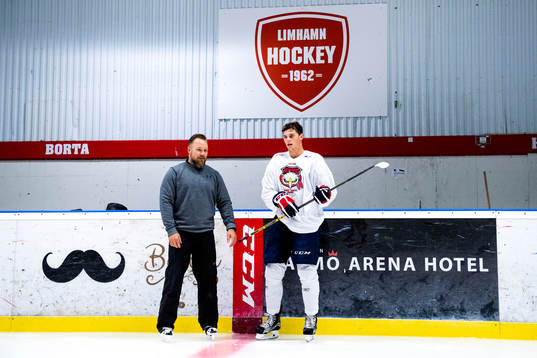 Jonas Morin och Washington Capitals André Burakovsky