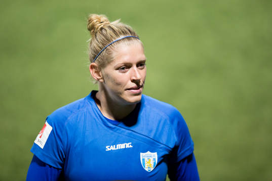 Göteborgs målvakt Line Johansen deppar