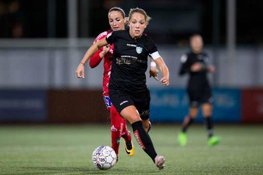 Linköpings Kosovare Asllani och Göteborgs Elin Rubensson
