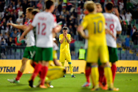 Sveriges Mikael Lustig deppar