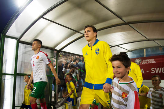 Sveriges Victor Nilsson Lindelöf gör entré till
