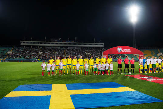 Sveriges lag står uppställt