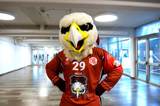 Malmö Redhawks mascot Hawkan