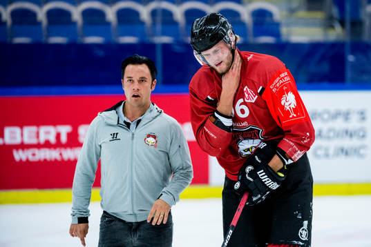 Physical therapist Niklas Torpling and Kim Rosdahl of