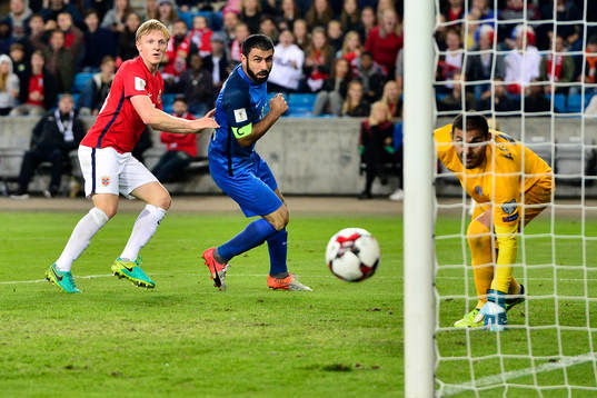Mats Møller Dæhli of Norway shoots but misses
