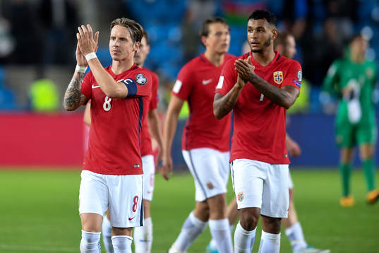 Stefan Johansen and Joshua King of Norway celebrates