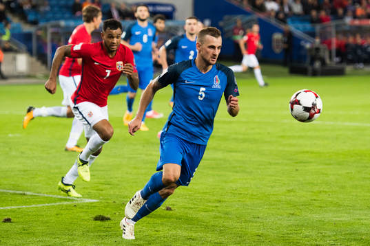 Joshua King of Norway and Maksim Medvedev of Azerbaijan