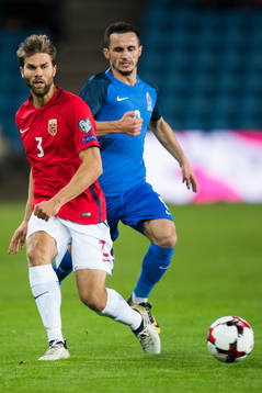 Jørgen Skjelvik of Norway and Namik Alasgarov of Azerbaijan