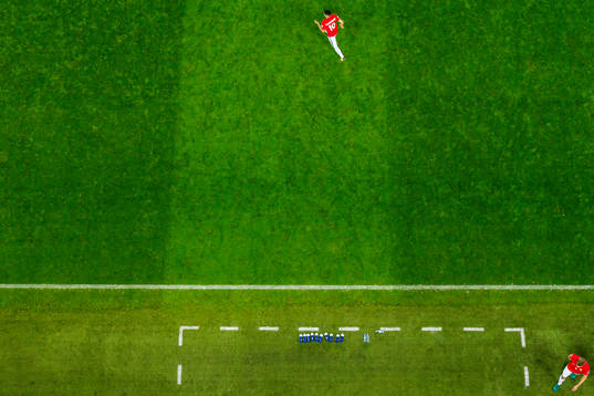 Tarik Elyounoussi of Norway comes